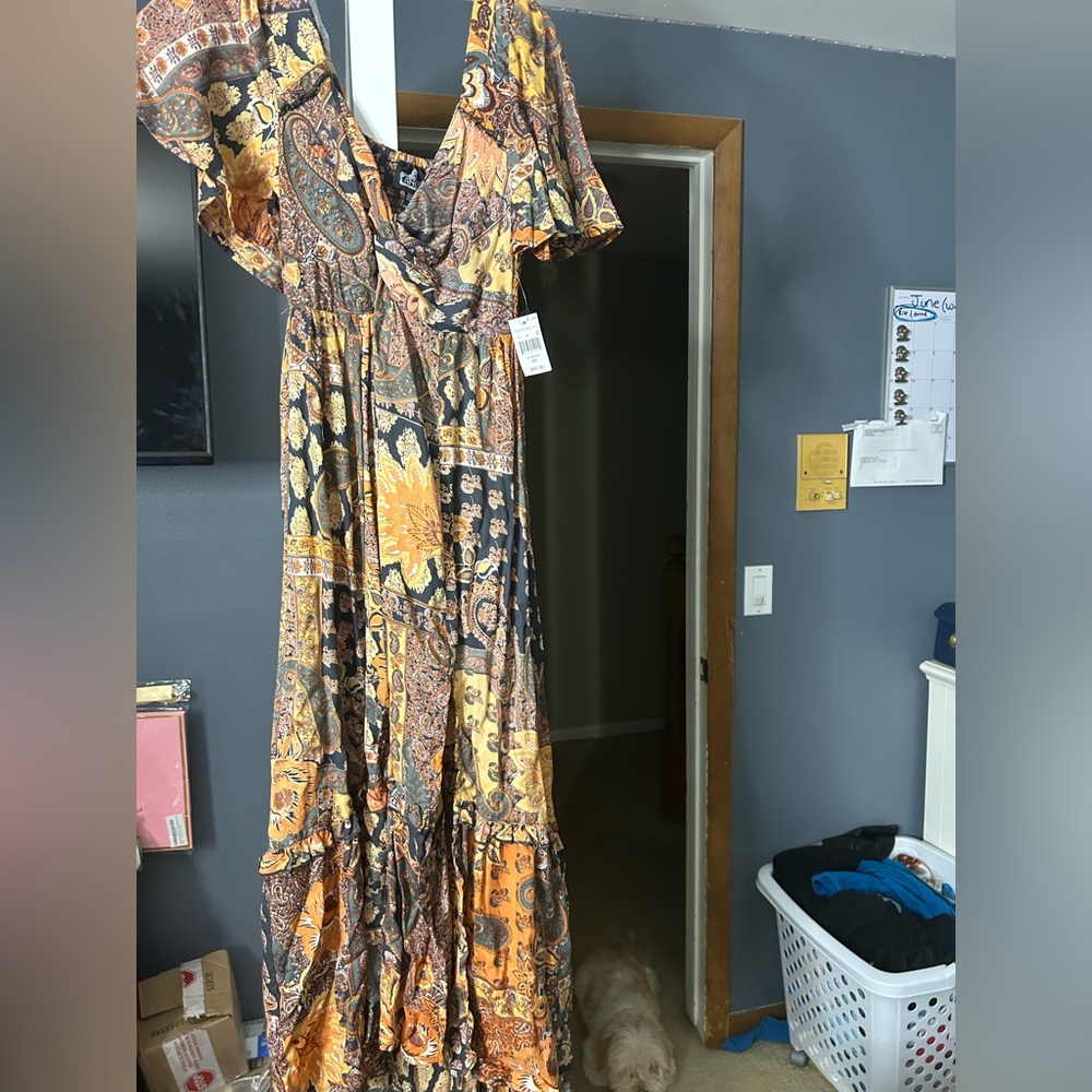 Women’s flowy dress